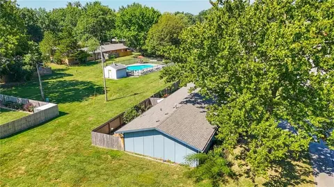View/Area - 3210 Rainier Dr, Lawrence, KS 66047 photo 1 of 4