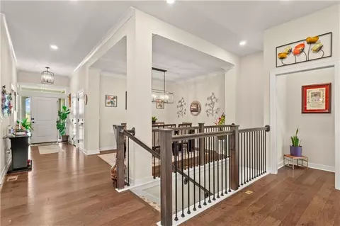 Entry Way - 520 SE David Rd, Lees Summit, MO 64082 photo 3 of 5
