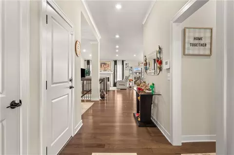 Entry Way - 520 SE David Rd, Lees Summit, MO 64082 photo 1 of 5