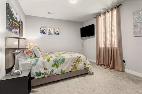 Bedroom - 520 SE David Rd, Lees Summit, MO 64082 photo 3 of 5