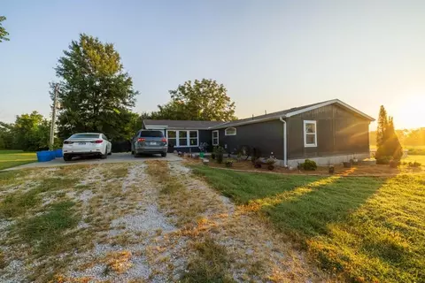 Exterior - 14769 NE State Route E Hwy, Adrian, MO 64720 photo 2 of 19