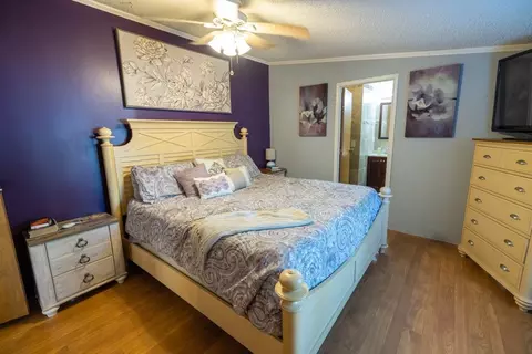Bedroom - 14769 NE State Route E Hwy, Adrian, MO 64720 photo 2 of 6