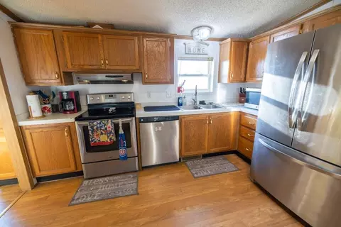 Kitchen - 14769 NE State Route E Hwy, Adrian, MO 64720 photo 2 of 6