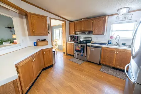 Kitchen - 14769 NE State Route E Hwy, Adrian, MO 64720 photo 1 of 6
