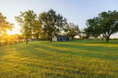 Exterior - 14769 NE State Route E Hwy, Adrian, MO 64720 photo 9 of 19