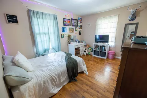 Bedroom - 14769 NE State Route E Hwy, Adrian, MO 64720 photo 6 of 6