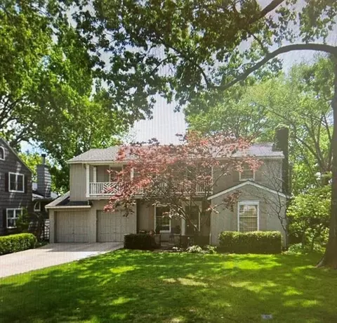 5315 Mission Woods Ter, Mission Woods, KS 66205