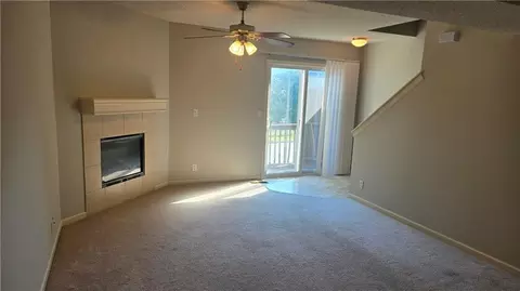 425 Hawthorne Blvd #4, Warrensburg, MO 64093 photo 3