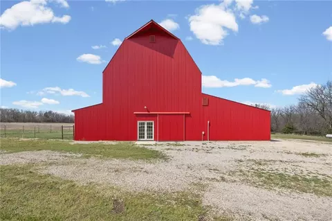 Exterior - 2354 65th St, Mapleton, KS 66754 photo 1 of 5