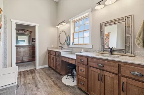 Bath - 2354 65th St, Mapleton, KS 66754 photo 2 of 3