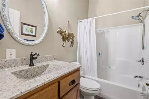 Bath - 2354 65th St, Mapleton, KS 66754 photo 3 of 3