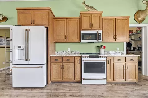 Kitchen - 2354 65th St, Mapleton, KS 66754 photo 3 of 6