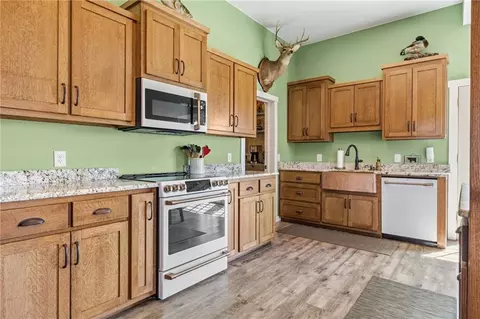 Kitchen - 2354 65th St, Mapleton, KS 66754 photo 4 of 6