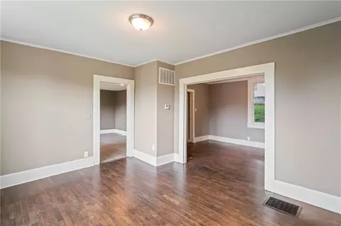 Living - 1314 Atchison St, Atchison, KS 66002 photo 4 of 5