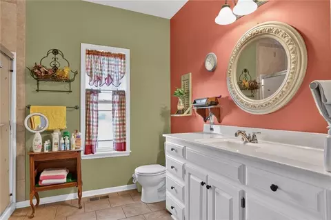 Bath - 12407 E 195th St, Raymore, MO 64083 photo 1 of 4