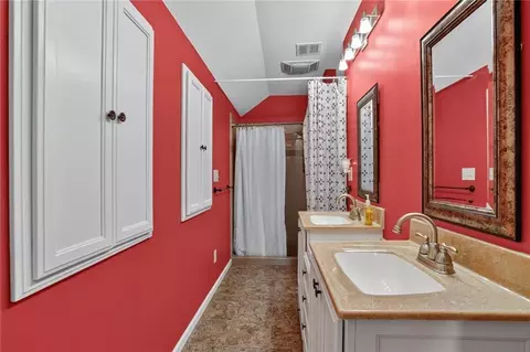 Bath - 12407 E 195th St, Raymore, MO 64083 photo 4 of 4
