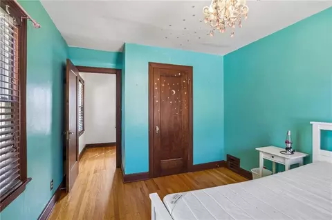 Bedroom - 734 E Manor Rd, Independence, MO 64055 photo 2 of 6