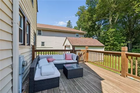 Exterior - 734 E Manor Rd, Independence, MO 64055 photo 11 of 11