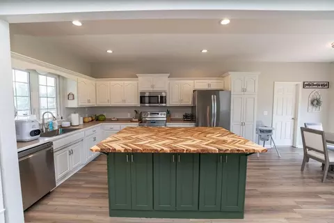 Kitchen - 104 Harlequin Dr, Adrian, MO 64720 photo 5 of 5