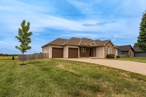 Exterior - 104 Harlequin Dr, Adrian, MO 64720 photo 5 of 5