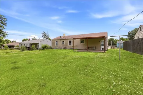 Exterior - 12306 E 48th St, Independence, MO 64055 photo 10 of 11