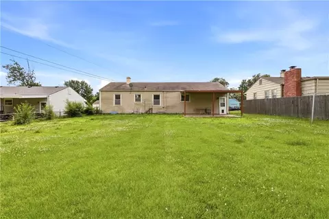Exterior - 12306 E 48th St, Independence, MO 64055 photo 9 of 11