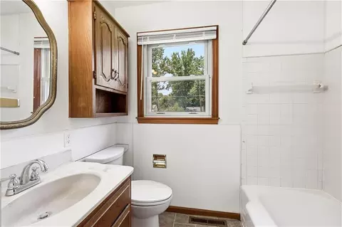 Bath - 12306 E 48th St, Independence, MO 64055 photo 1 of 1