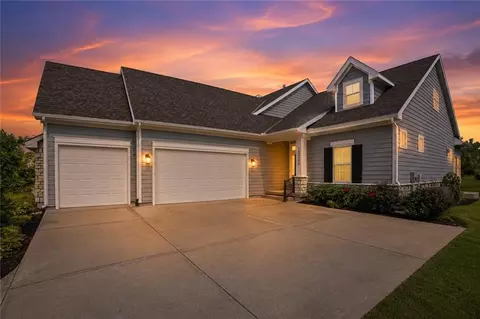 13300 W 174th Pl, Overland Park, KS 66221