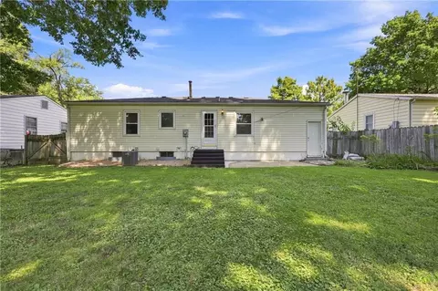 Exterior - 16007 E 17th St, Independence, MO 64050 photo 3 of 3
