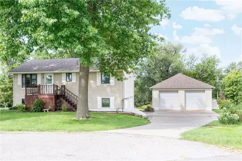 1207 Saint Paul Ave, Excelsior Springs, MO 64024