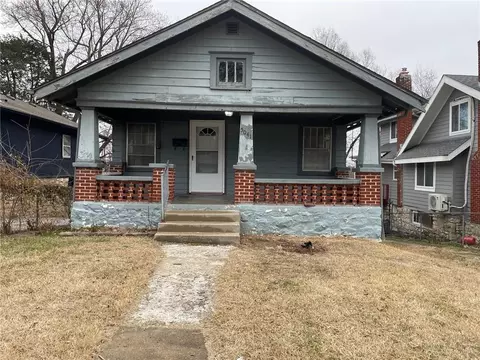 5041 Angnes St, Kansas City, MO 64130