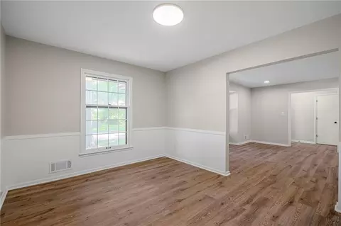 Living - 3936 S Sherman Dr, Independence, MO 64055 photo 5 of 15