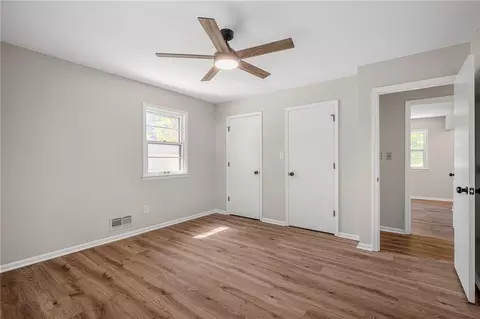 Bedroom - 3936 S Sherman Dr, Independence, MO 64055 photo 8 of 10