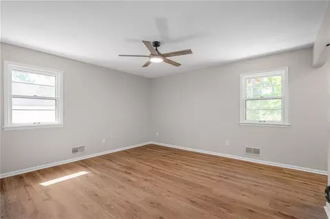 Bedroom - 3936 S Sherman Dr, Independence, MO 64055 photo 3 of 10