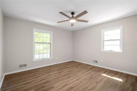 Bedroom - 3936 S Sherman Dr, Independence, MO 64055 photo 6 of 10