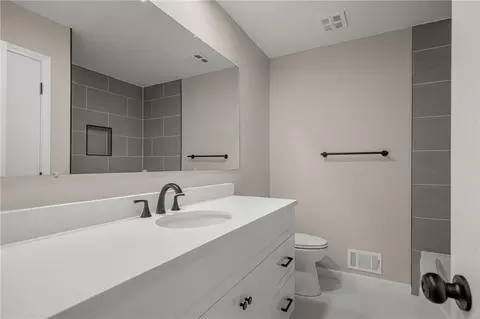 Bath - 3936 S Sherman Dr, Independence, MO 64055 photo 3 of 6