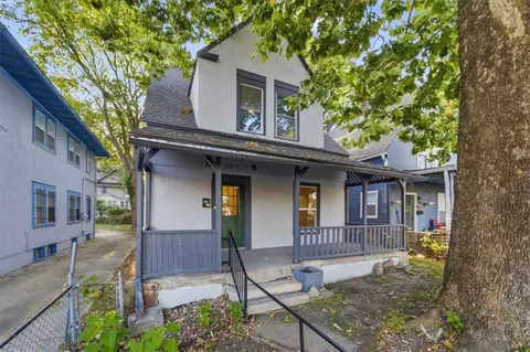 3011 Holmes St, Kansas City, MO 64109