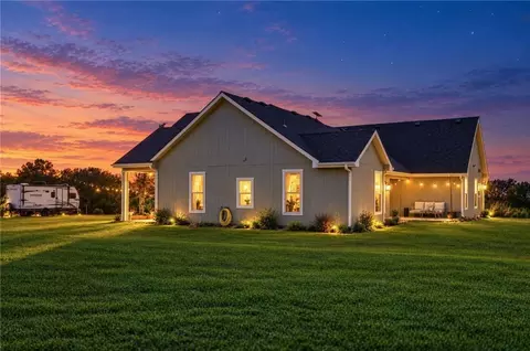 Exterior - 1706 SE Herschell Rd, Tecumseh, KS 66542 photo 10 of 12