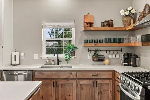 Kitchen - 1706 SE Herschell Rd, Tecumseh, KS 66542 photo 5 of 6