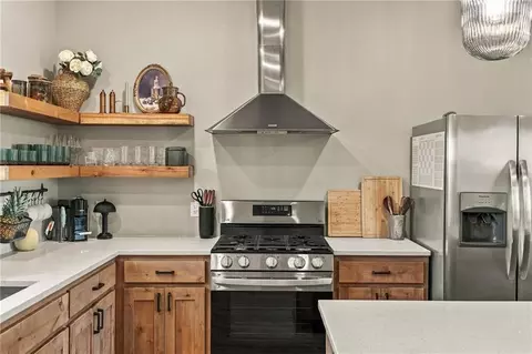Kitchen - 1706 SE Herschell Rd, Tecumseh, KS 66542 photo 4 of 6