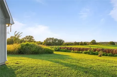 Exterior - 1706 SE Herschell Rd, Tecumseh, KS 66542 photo 11 of 12