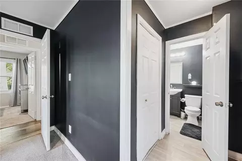 Entry Way - 302 E 3rd Dr, Independence, MO 64050 photo 2 of 2