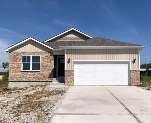 21070 W 217th St, Spring Hill, KS 66083