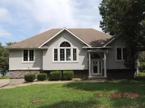 31946 Timberlake Dr, Excelsior Springs, MO 64024