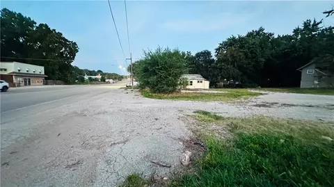 10901 E Truman Rd, Independence, MO 64052 photo 13
