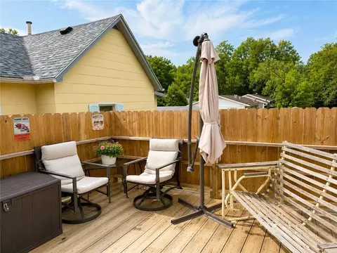 Exterior - 1119 Mound St, Atchison, KS 66002 photo 3 of 7