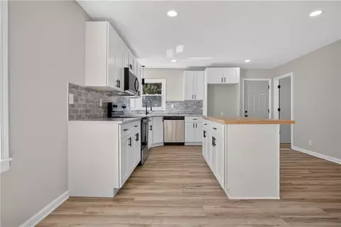 Kitchen - 18513 E 5th Terr St, Independence, MO 64056 photo 1 of 4
