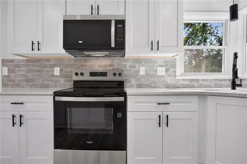 Kitchen - 18513 E 5th Terr St, Independence, MO 64056 photo 4 of 4