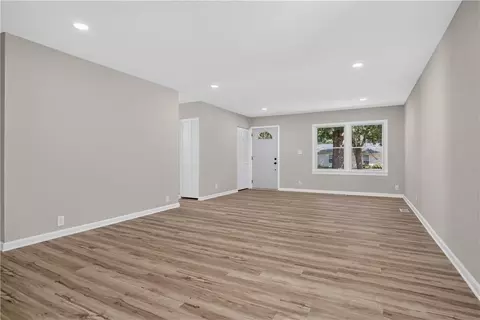 Living - 18513 E 5th Terr St, Independence, MO 64056 photo 5 of 6