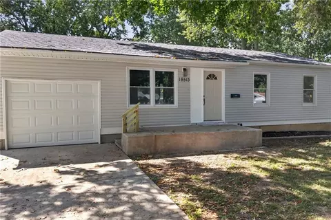 Exterior - 18513 E 5th Terr St, Independence, MO 64056 photo 4 of 7